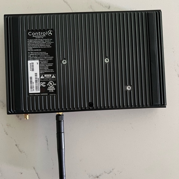 Control4 EA1 “brain” - Picture 3 of 4